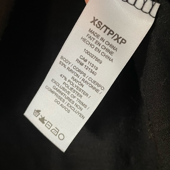 Dynamite Black Choker V-Neck Tee - Size XS - Picture 3 of 4